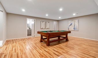 9908 KENTSDALE Dr, Potomac, MD 20854