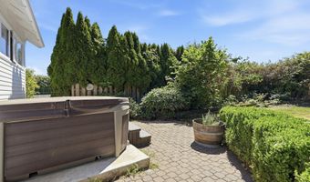 24051 NE AIRPORT Rd, Aurora, OR 97002