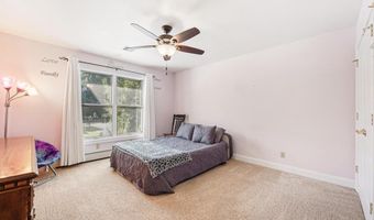 6139 PALOMINO Dr, Allentown, PA 18106