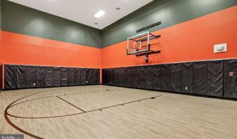 4870 EISENHOWER Ave 407, Alexandria, VA 22304
