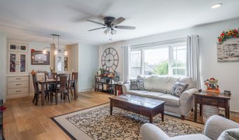 713 17th Ave SW, Altoona, IA 50009