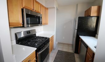 7111 WOODMONT Ave 415, Bethesda, MD 20815