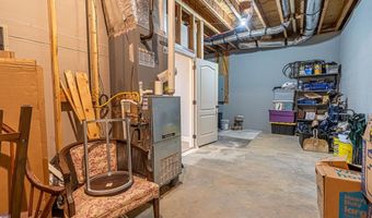 15590 Piper Spring Ave, Abingdon, VA 24210