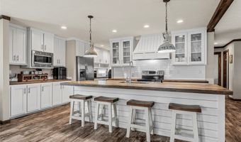602 S 3rd St, Abbott, TX 76621