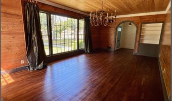 202 Bates St, Batesville, MS 38606