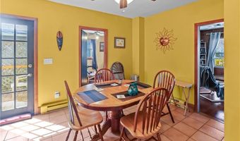 66 Earl Ave, East Providence, RI 02915