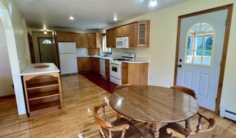 170 Sunrise Ave, Barton, VT 05822