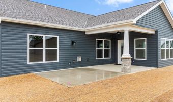 2001 Bogey Ct, Auburn, IN 46706