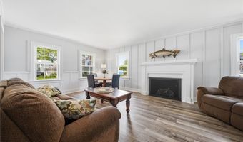 1400 Overlook Dr, Ashtabula, OH 44004