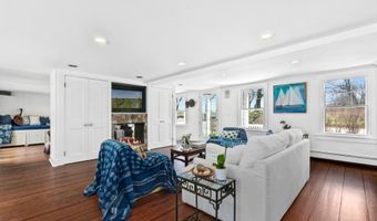 561 Middlesex Rd, Darien, CT 06820