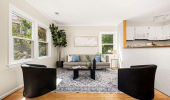 156 N BEDFORD St B, Arlington, VA 22201