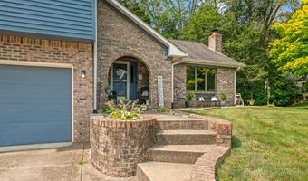 5627 Springhollow Ct, Avon, IN 46123