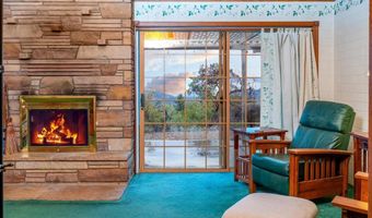 668 Starbright Ln, Alpine, CA 91901
