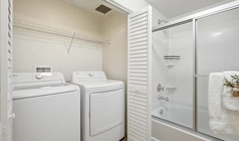 3887 Pell Pl 325, San Diego, CA 92130