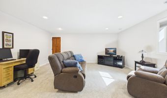 117 E Birchwood Dr, Brandon, SD 57005