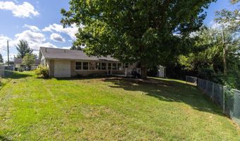 8 BRIGHTWOOD Dr, Hagerstown, MD 21740