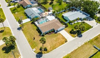 635 Jamaica Cir E, Apollo Beach, FL 33572
