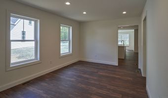 16 Jordan Ln, Colchester, CT 06415