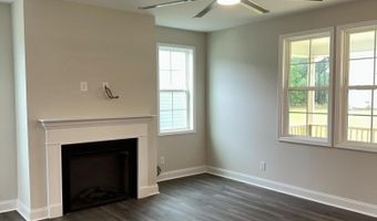 100 Pungo Ln #502, Aberdeen, NC 28315