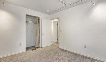 1558 E St, Anchorage, AK 99501