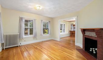 154 Armington St, Cranston, RI 02905