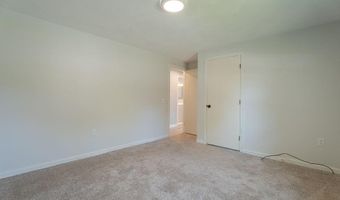 47 Planet Ave, East Providence, RI 02915