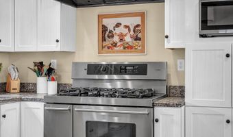 143 Maple St, Bangor, ME 04401