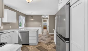 10 Willo Ln, Albany, NY 12211