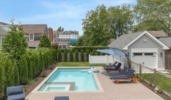 516 Club Dr, Bay Head, NJ 08742