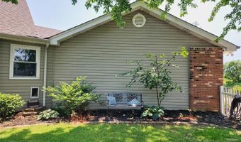 343 Oakleigh Woods Dr, Ballwin, MO 63011