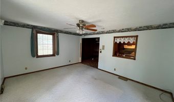 2543 Burlingham Dr, Ashtabula, OH 44004