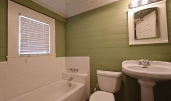 210 Hopkins, Alba, TX 75410