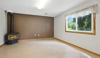 413 E 5th St, Anamosa, IA 52205