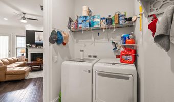 41699 BROOKEBOUROUGH Ct, Aldie, VA 20105