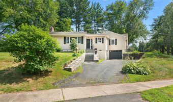 136 Crescent Cir, Cheshire, CT 06410