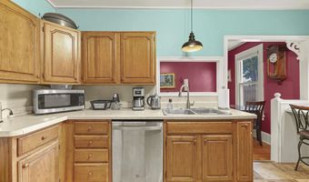 35 Summer St, Adams, MA 01220