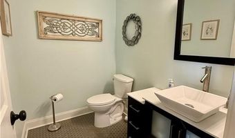 712 4TH Ave, West Point, GA 31833
