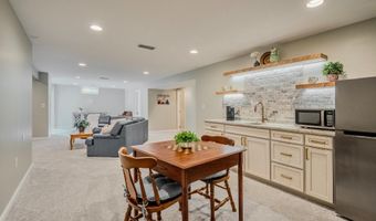 44120 MERRYWOOD Ct, Ashburn, VA 20147