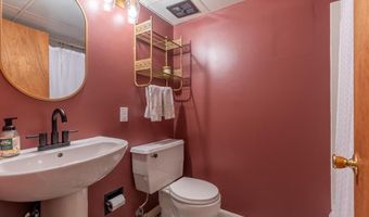 427 WALDEN Ln, Hockessin, DE 19707