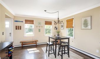 57 Warren Ave, Middletown, RI 02842