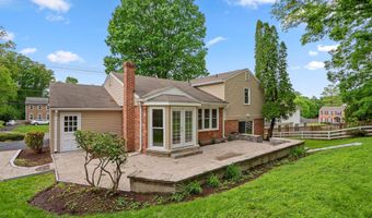 8815 TUCKERMAN Ln, Potomac, MD 20854
