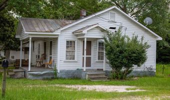 199 Anthony/Oak Sts, Baxley, GA 31513