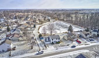 555 Hyannis Dr, Avon, IN 46123