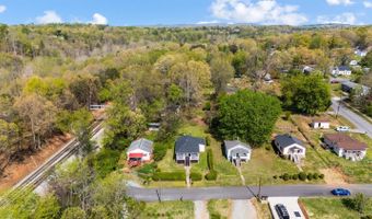 702 13th St, Altavista, VA 24517