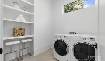 1609 Onslow Dr, Charlotte, NC 28205