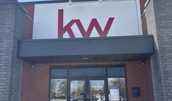 517 N WESTHILL Blvd, Appleton, WI 54914
