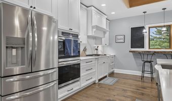 175 NE Stonewall Hts, Abingdon, VA 24210