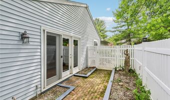 838 Lynnhaven Ln, Akron, OH 44313