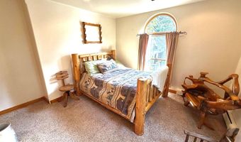 5912 5 Mile Pt Rd, Allouez, MI 49805