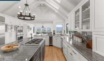 136 Tracy Ln, Alamo, CA 94507